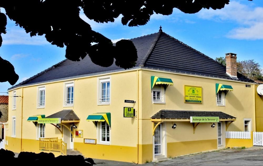 Le 120 - Groupe Logis Hotels - Ex Auberge La Terrasse La Chataigneraie  ภายนอก รูปภาพ